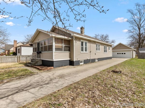 2304 Camden Avenue SW, Wyoming, MI 49519