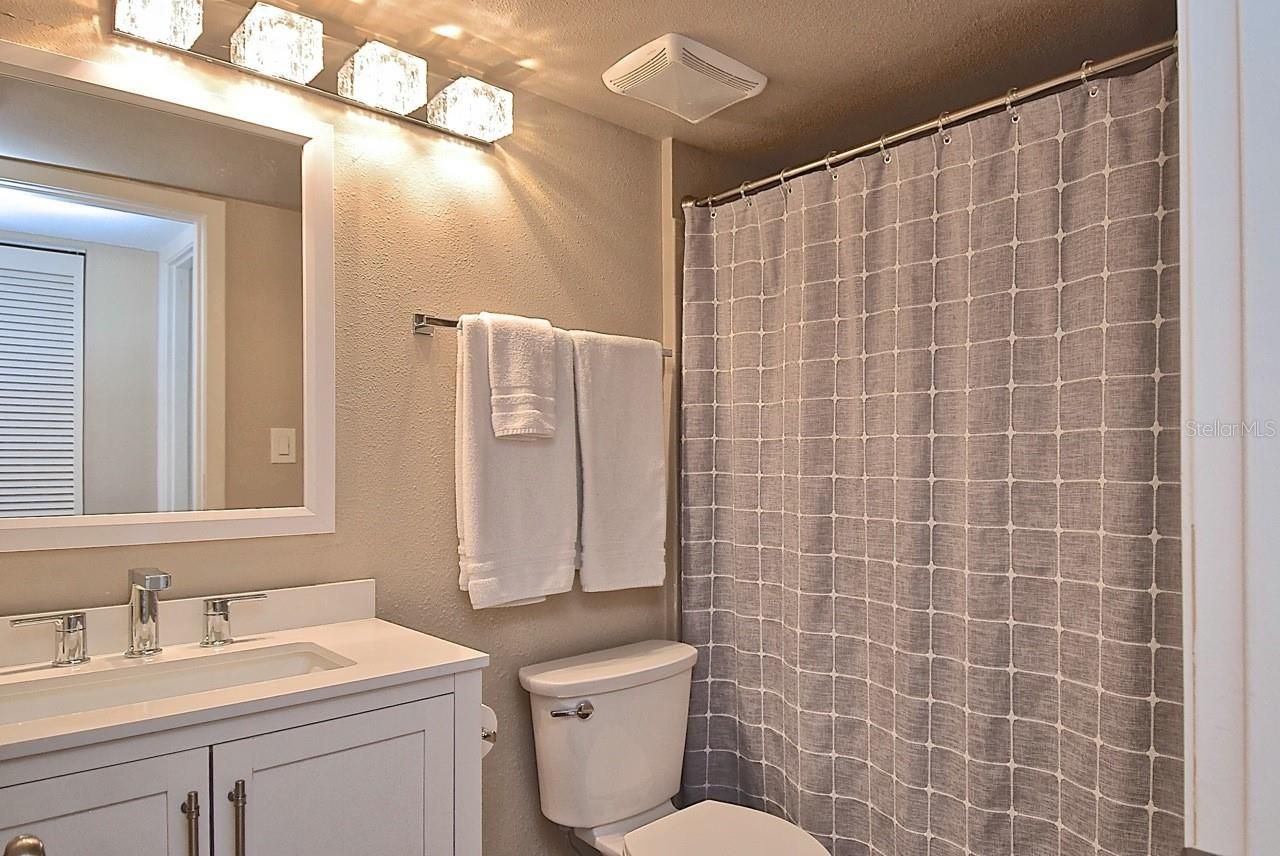 2121 Wood Street, Unit 201, Sarasota, FL 34237 Photo