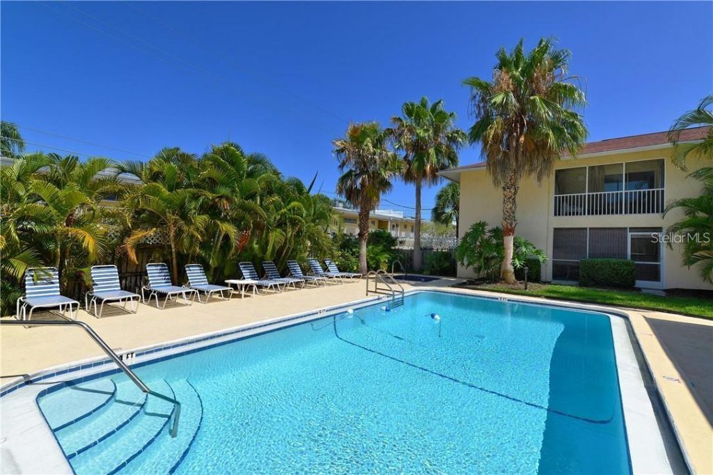 2121 Wood Street, Unit 201, Sarasota, FL 34237 Photo