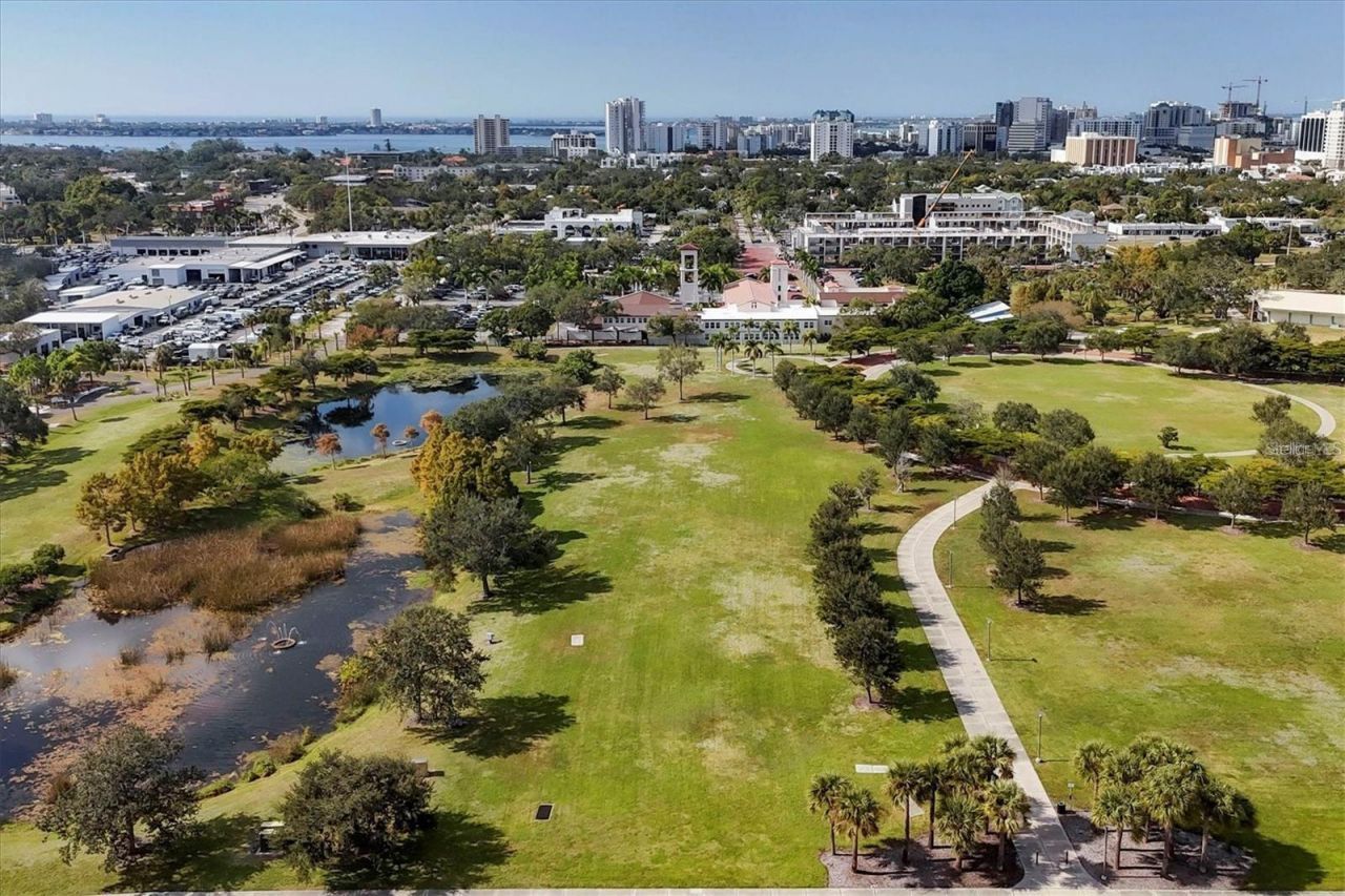 2121 Wood Street, Unit 201, Sarasota, FL 34237 Photo