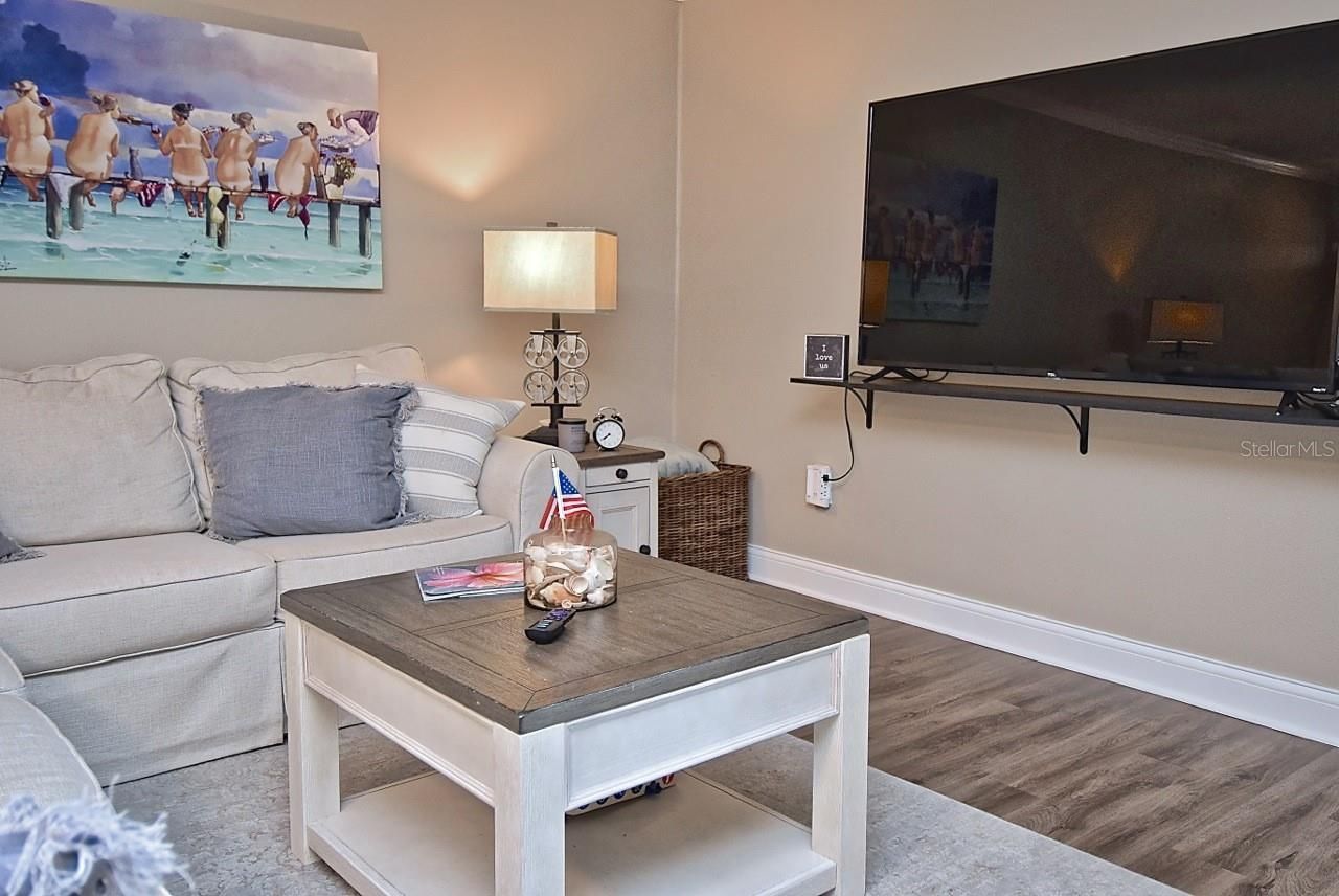 2121 Wood Street, Unit 201, Sarasota, FL 34237 Photo