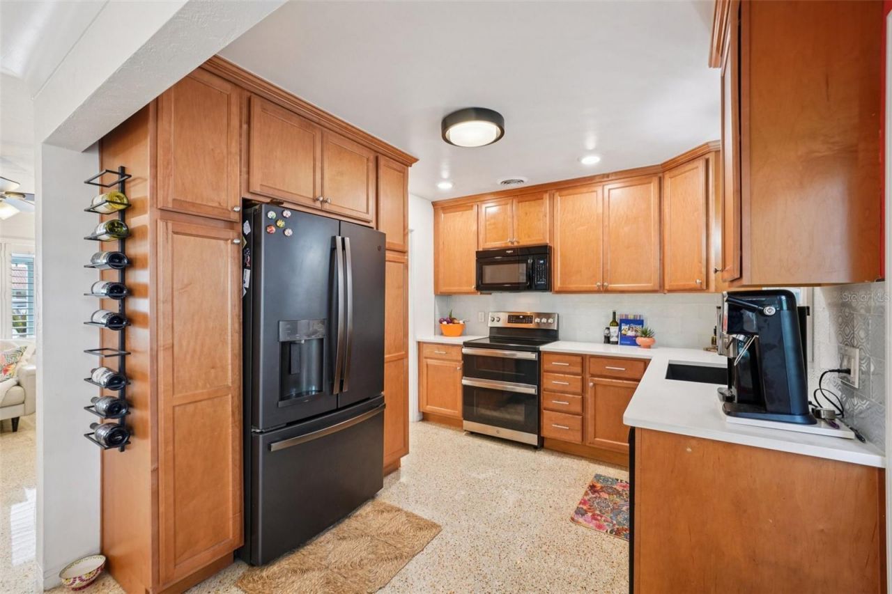 6417 24th Avenue N, Saint Petersburg, FL 33710 Photo