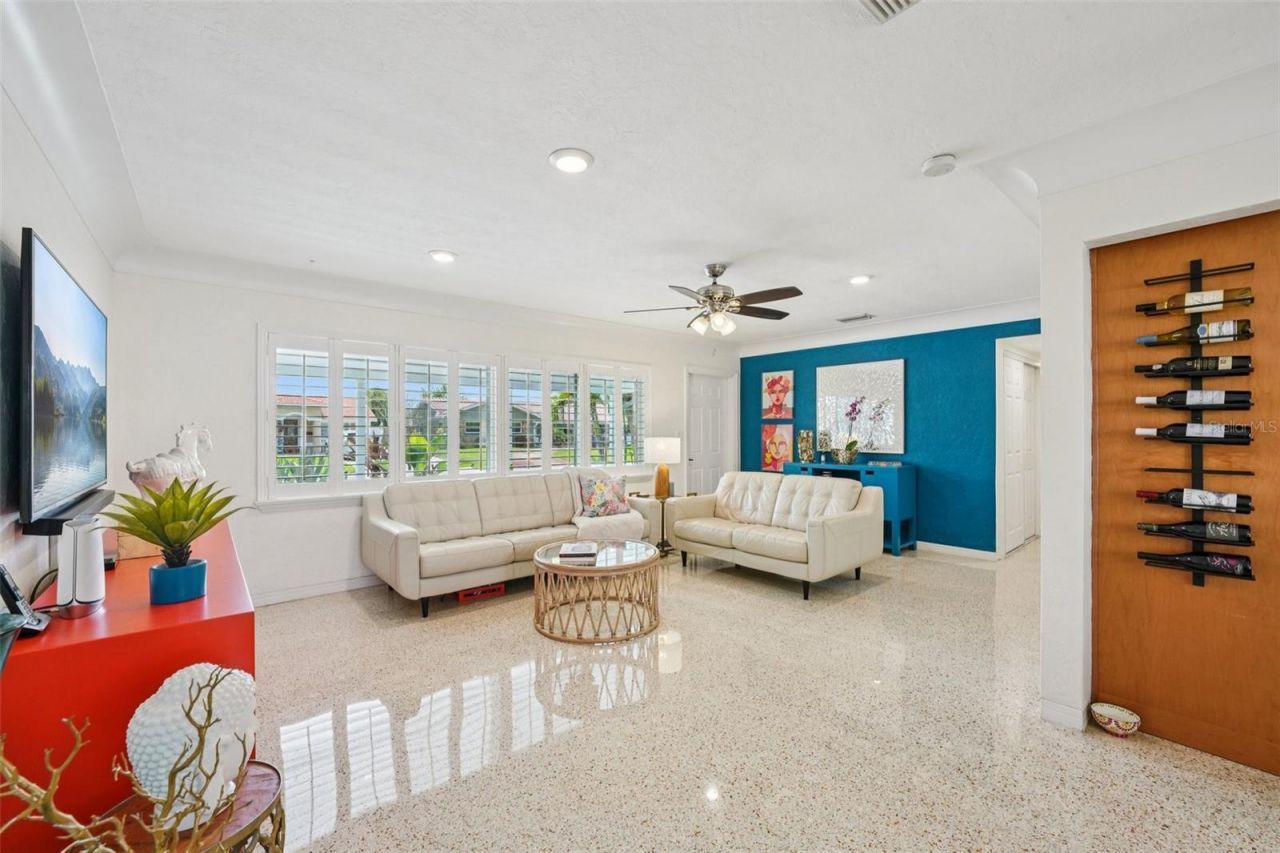 6417 24th Avenue N, Saint Petersburg, FL 33710 Photo