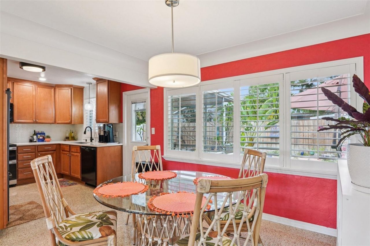 6417 24th Avenue N, Saint Petersburg, FL 33710 Photo