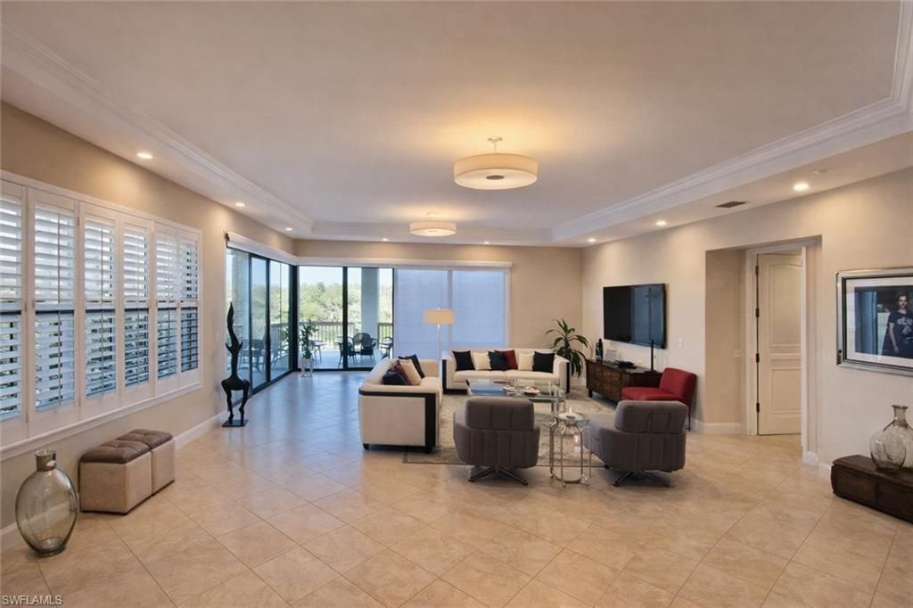 2547 Marquesa Royale Ln, Unit 3-201, Naples, FL 34109 Photo