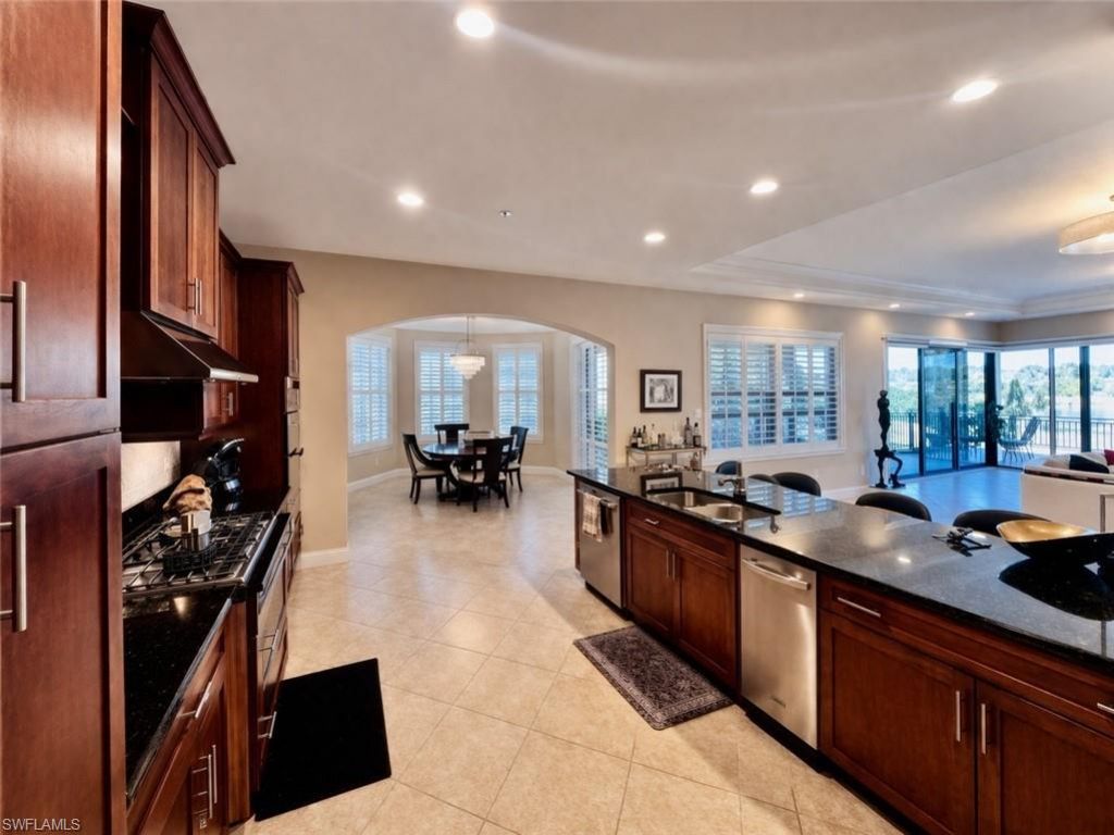 2547 Marquesa Royale Ln, Unit 3-201, Naples, FL 34109 Photo