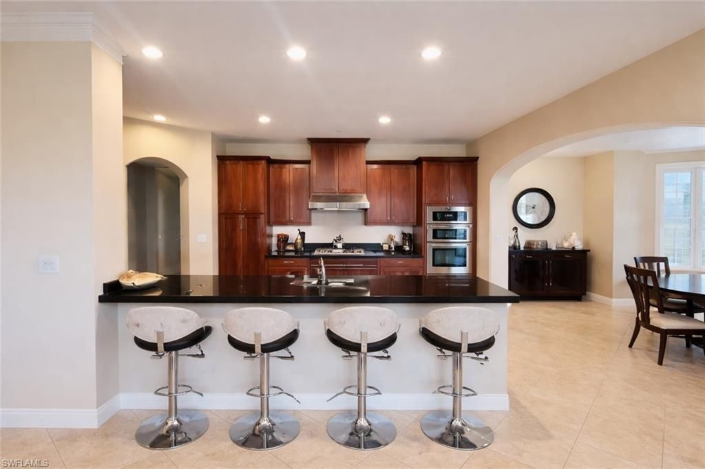 2547 Marquesa Royale Ln, Unit 3-201, Naples, FL 34109 Photo