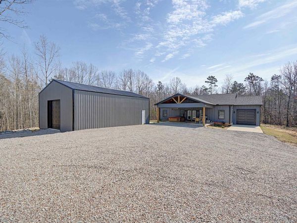 5439 HINES GIN RD, Selmer, TN 38375