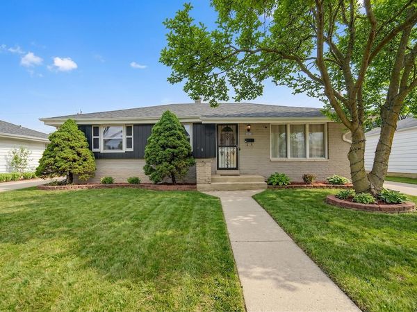 6458 N Landers STREET, Milwaukee, WI 53223