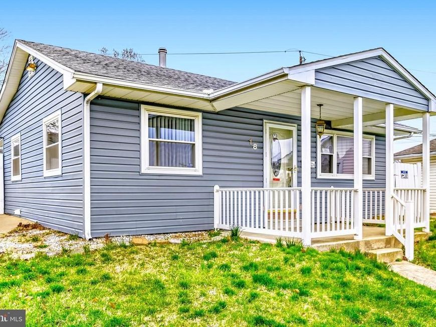 18 Propeller Drive, Baltimore, MD 21220 Main Photo