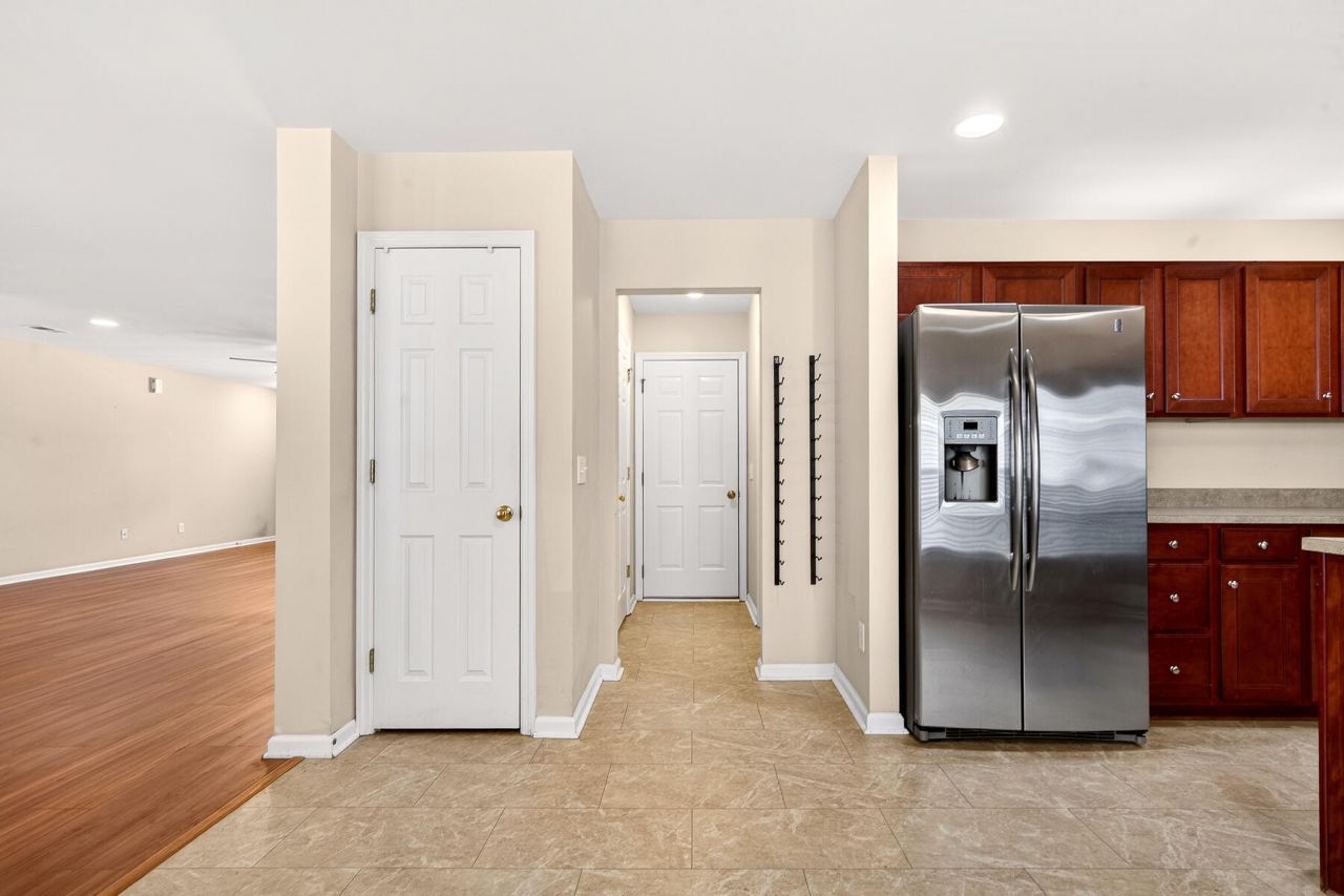 110 Avalon Road Photo 12