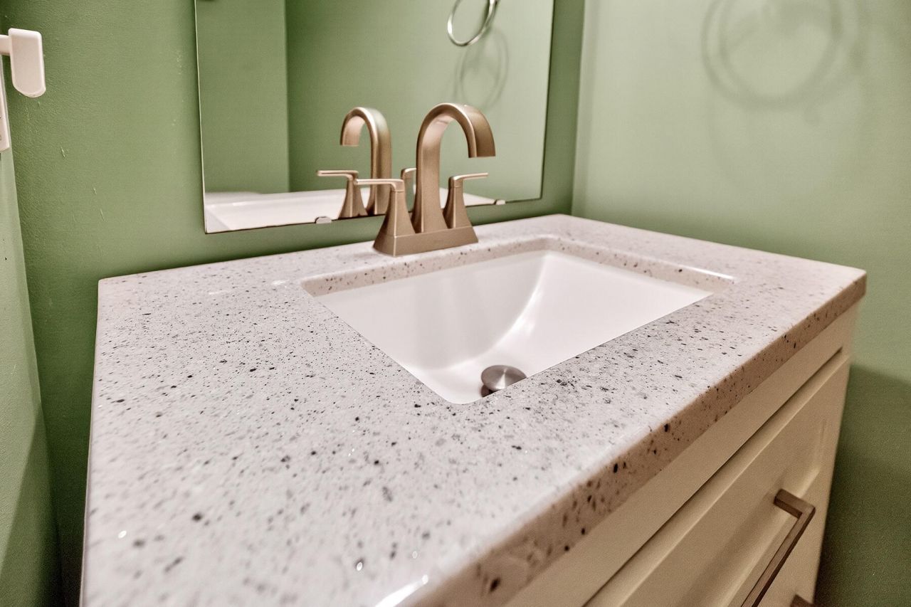 110 Avalon Road Photo 16