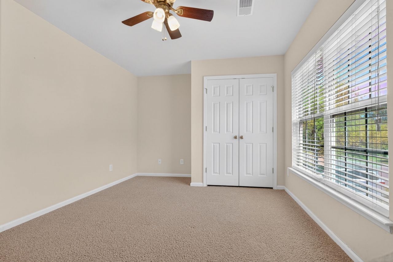 110 Avalon Road Photo 34