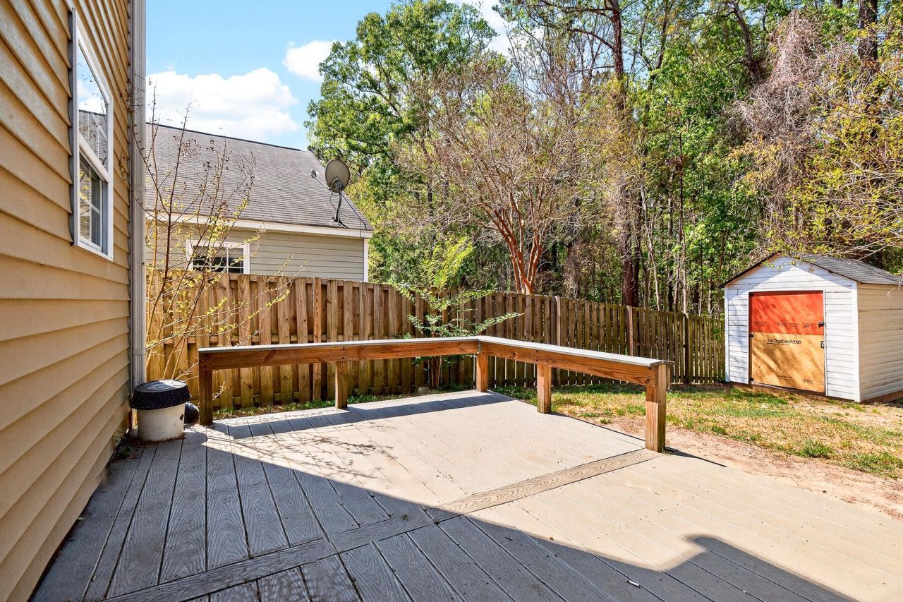 110 Avalon Road Photo 35