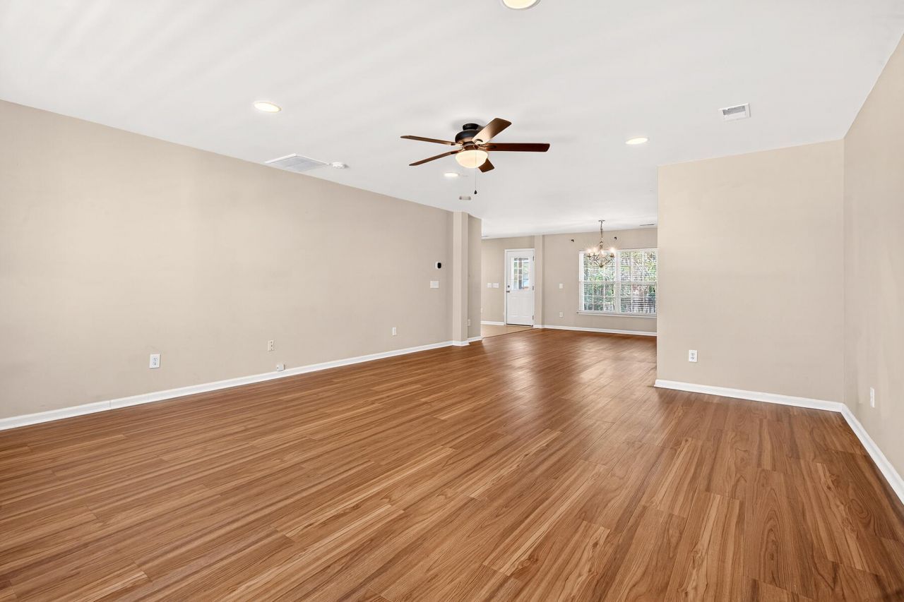 110 Avalon Road Photo 6