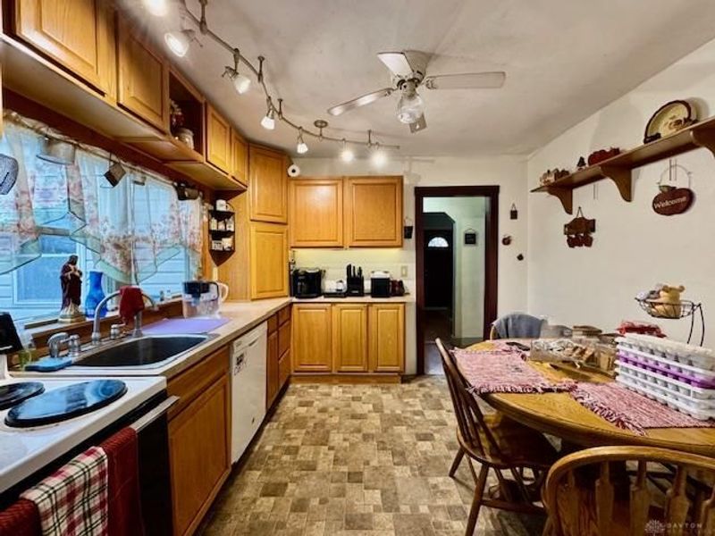 6220 Springfield Xenia Road, Springfield, OH 45502 Photo 22