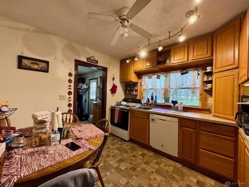 6220 Springfield Xenia Road, Springfield, OH 45502 Photo 26