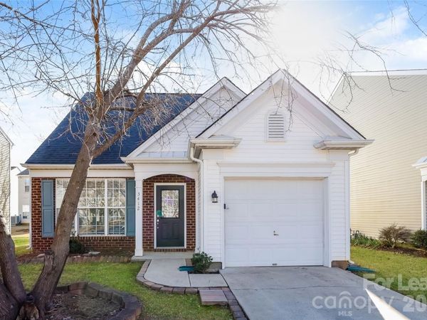 3412 Laurenhurst Lane , Charlotte, NC 28270