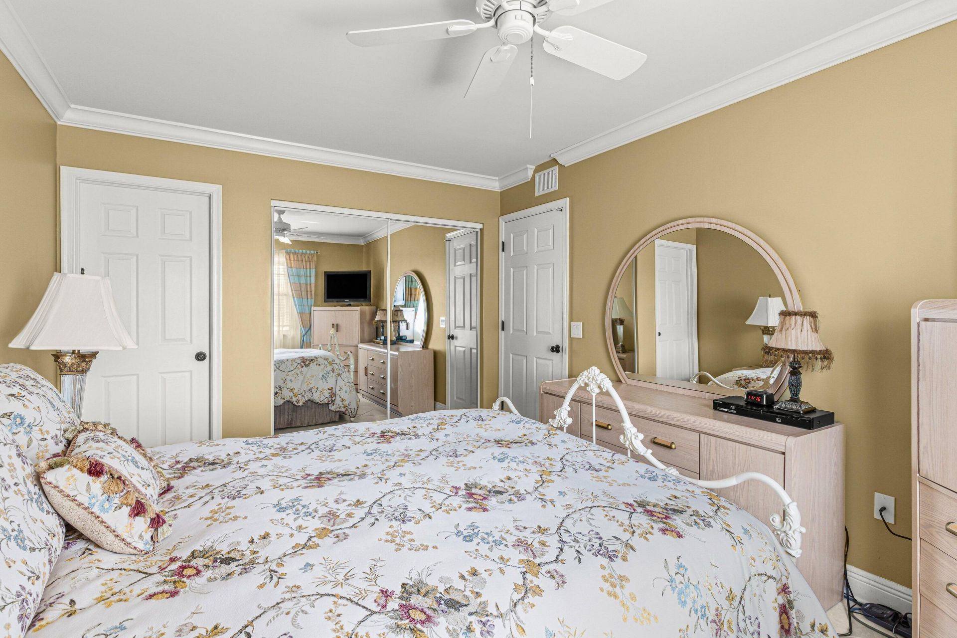 501 Waterside Drive, Hypoluxo, FL 33462 Photo