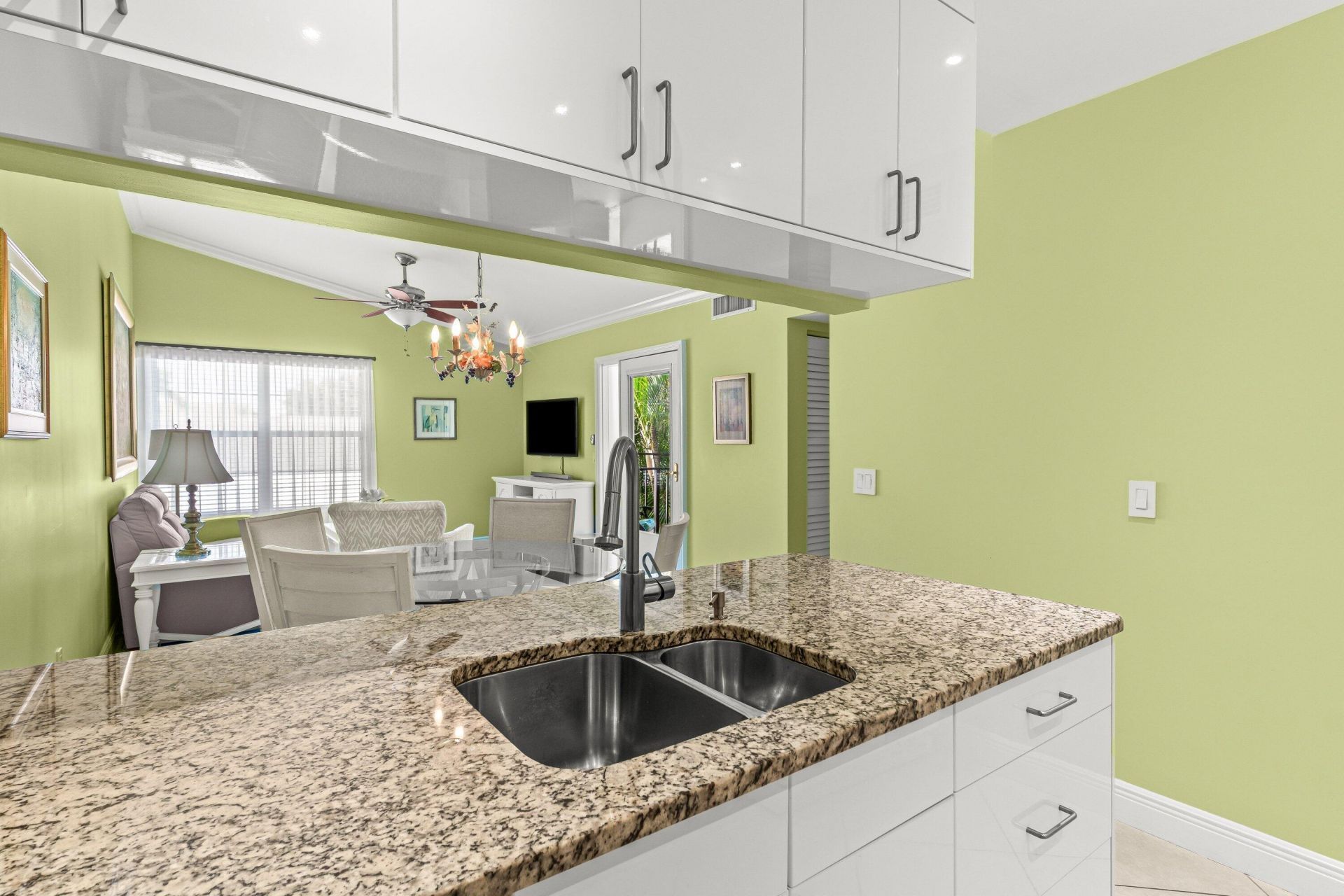 501 Waterside Drive, Hypoluxo, FL 33462 Photo