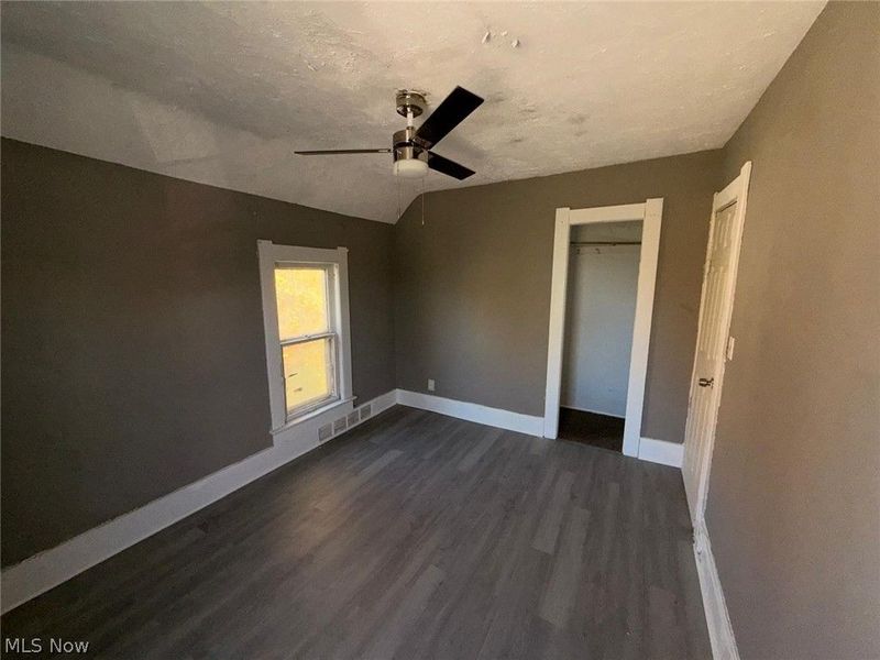 983 E 141st Street, Cleveland, OH 44110 Photo 27