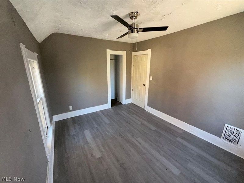 983 E 141st Street, Cleveland, OH 44110 Photo 29