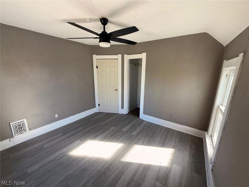 983 E 141st Street, Cleveland, OH 44110 Photo 34