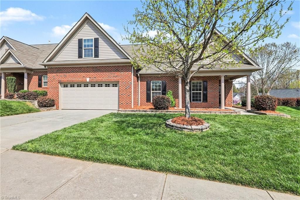 535 Trillium Place Drive, Kernersville, NC 27284 Main Photo