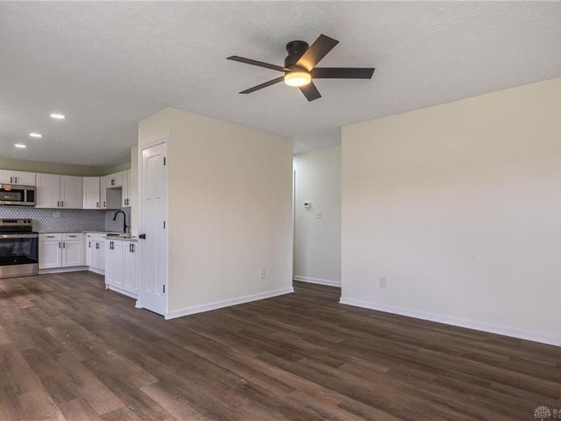 2037 Gerald Drive, Springfield, OH 45505 Photo 4