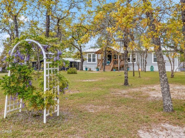 3516 Enterprise Circle , Chipley, FL 32428