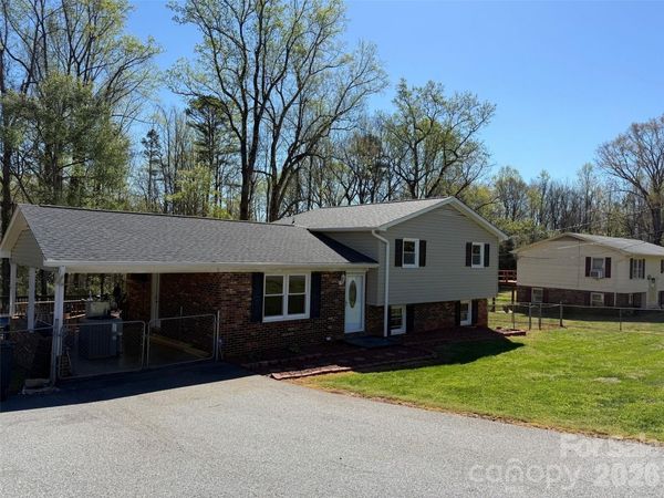 3730 Sedgefield Drive, Conover, NC 28613