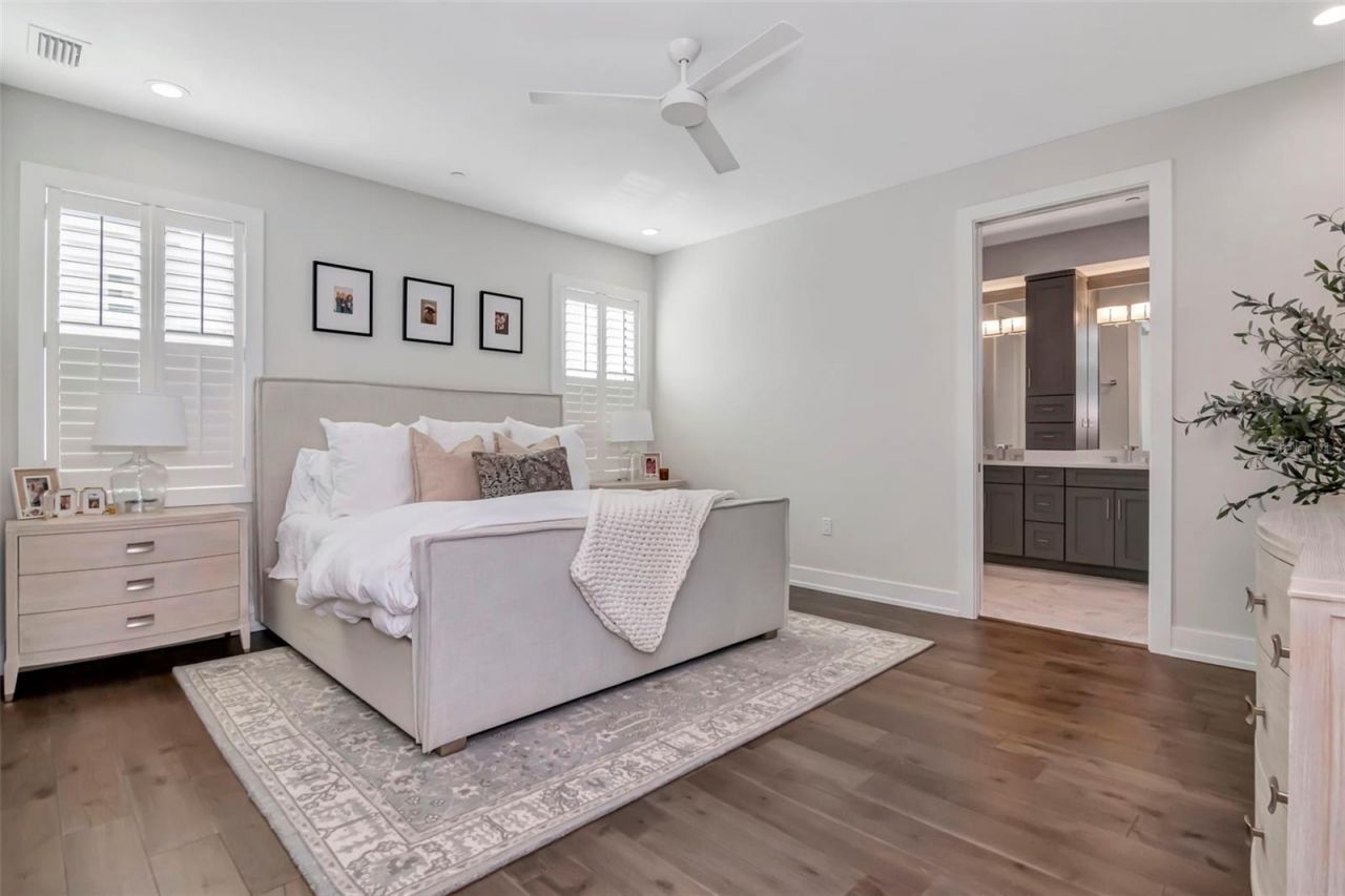 536 4th Avenue S, Unit 2, Saint Petersburg, FL 33701 Photo