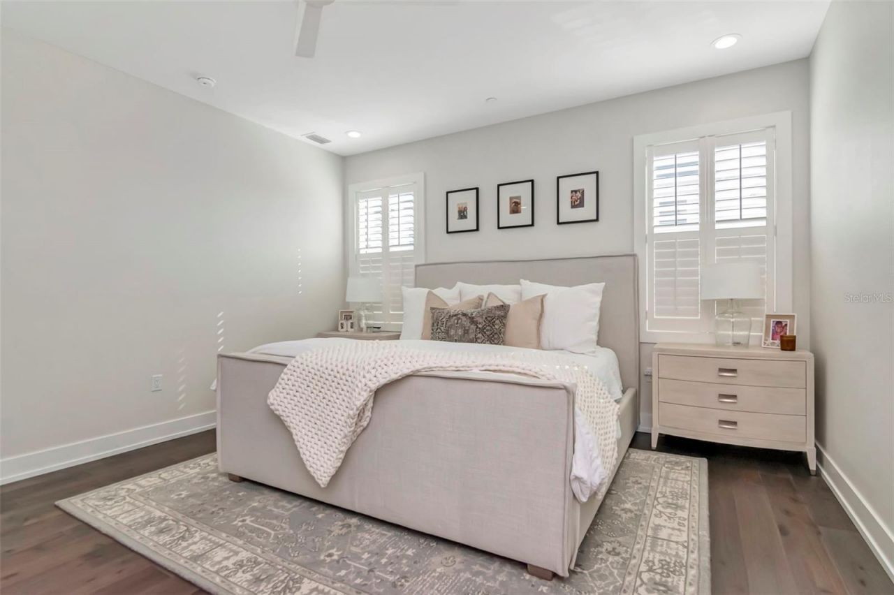 536 4th Avenue S, Unit 2, Saint Petersburg, FL 33701 Photo