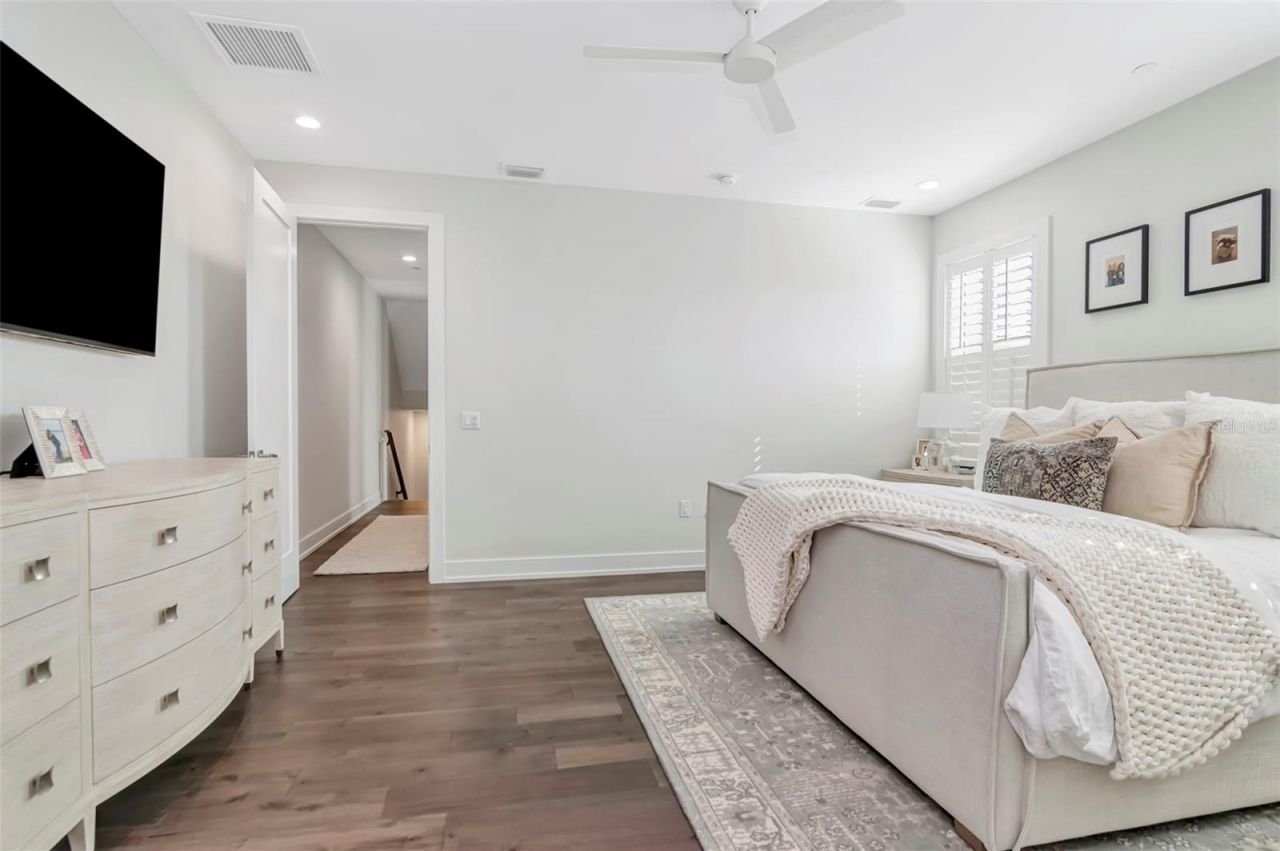 536 4th Avenue S, Unit 2, Saint Petersburg, FL 33701 Photo