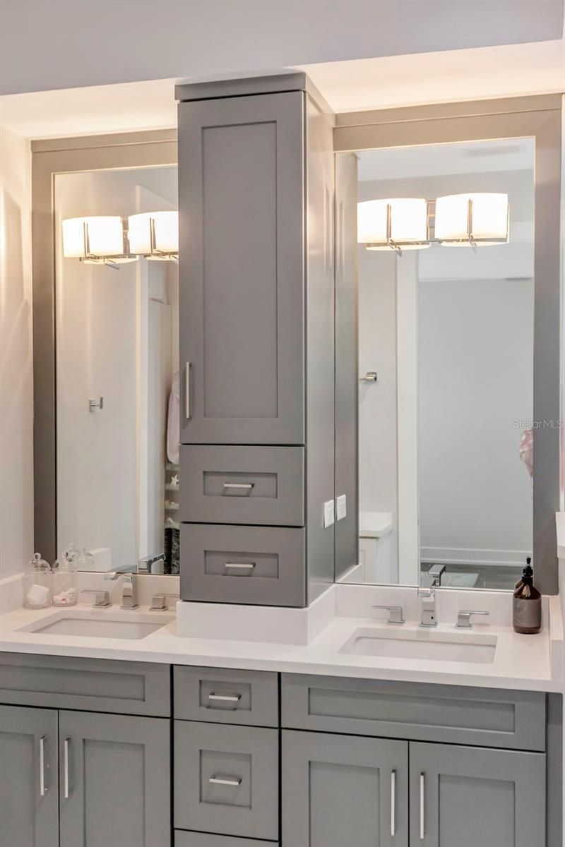 536 4th Avenue S, Unit 2, Saint Petersburg, FL 33701 Photo