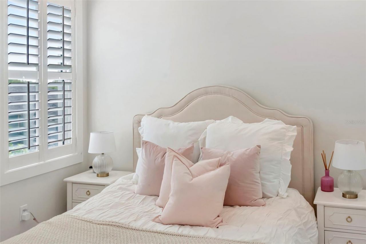 536 4th Avenue S, Unit 2, Saint Petersburg, FL 33701 Photo