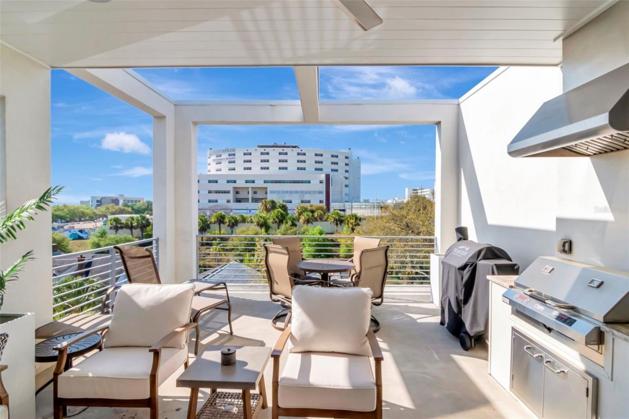 536 4th Avenue S, Unit 2, Saint Petersburg, FL 33701 Photo