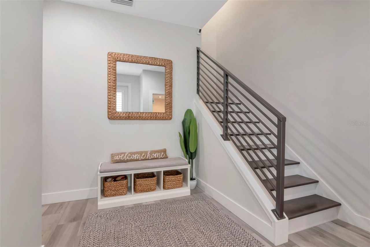 536 4th Avenue S, Unit 2, Saint Petersburg, FL 33701 Photo