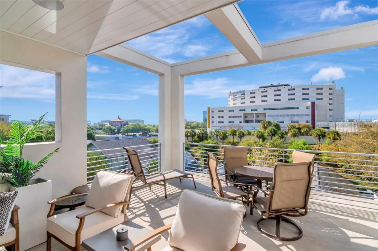 536 4th Avenue S, Unit 2, Saint Petersburg, FL 33701 Photo