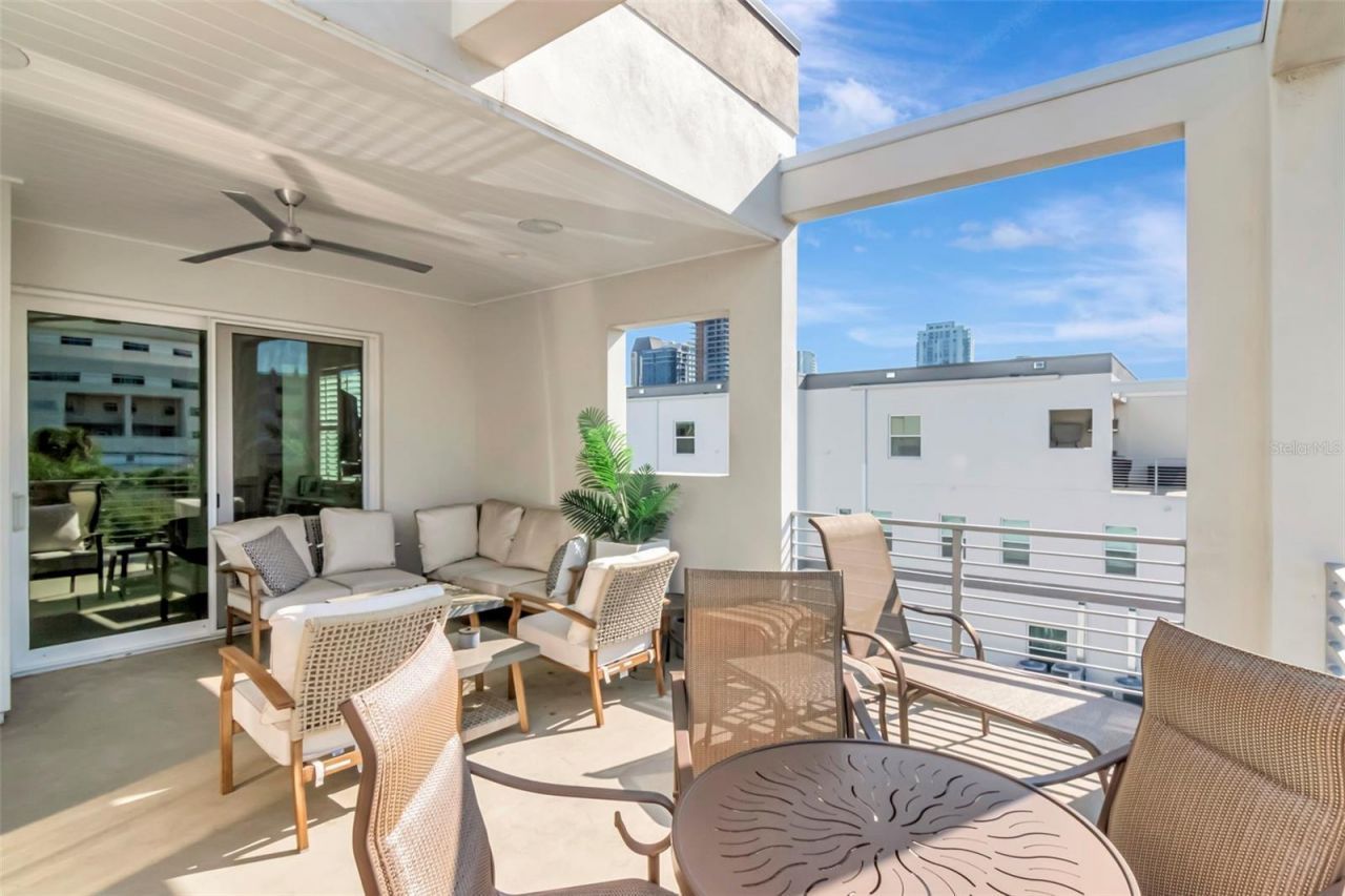 536 4th Avenue S, Unit 2, Saint Petersburg, FL 33701 Photo