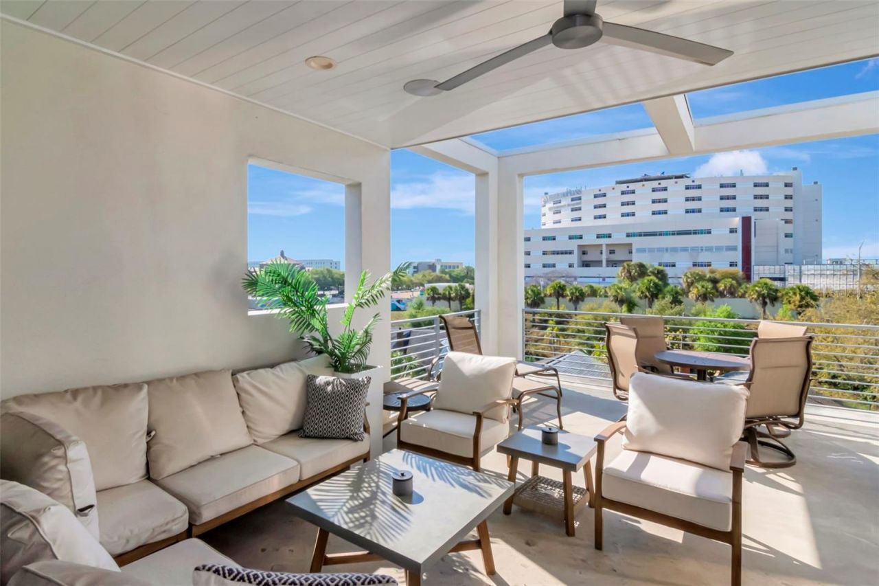 536 4th Avenue S, Unit 2, Saint Petersburg, FL 33701 Photo