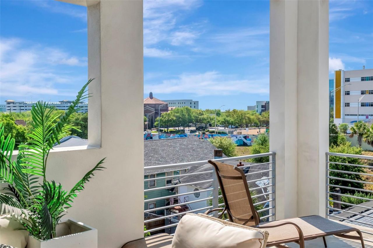 536 4th Avenue S, Unit 2, Saint Petersburg, FL 33701 Photo