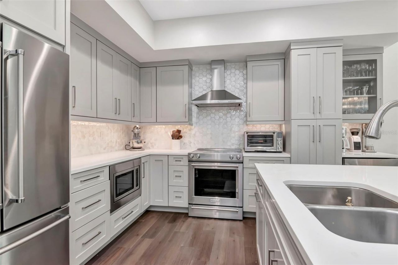 536 4th Avenue S, Unit 2, Saint Petersburg, FL 33701 Photo