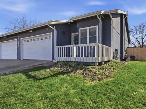 1020 Laesch Avenue , Unit A, Bloomington, IL 61704