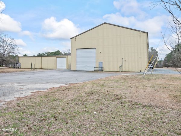 4815 Carolina 53 , Burgaw, NC 28425