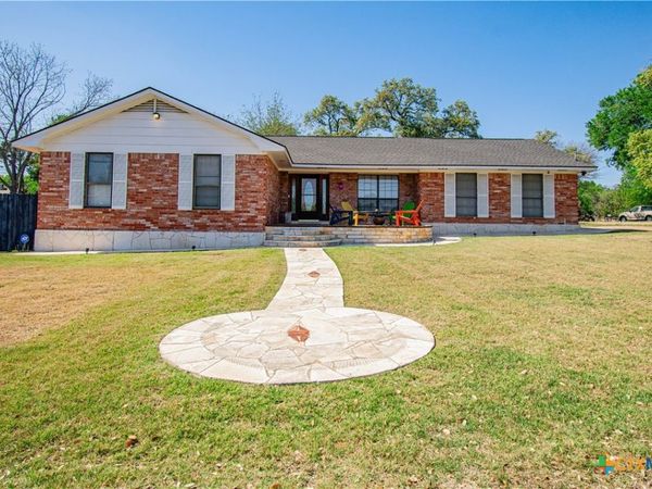 18 Morgans Point Boulevard , Belton, TX 76513