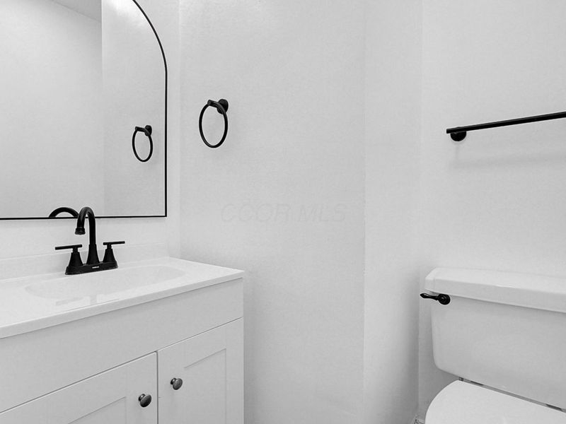 128 N Ogden Avenue, Columbus, OH 43204 Photo 8