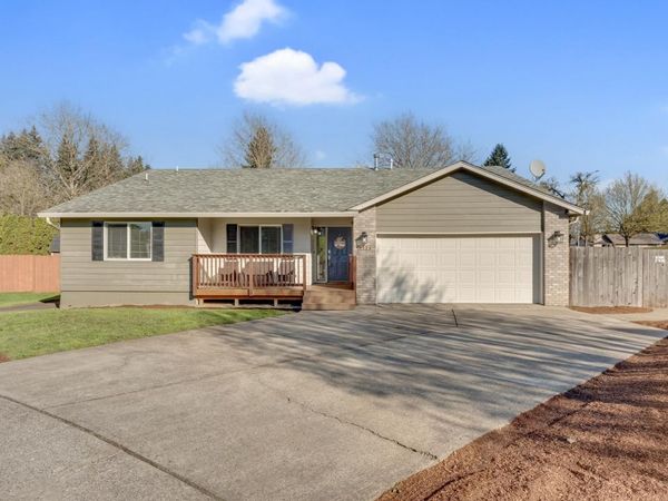 5133 Sycan Ct SE, Salem, OR 97306