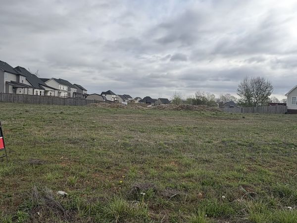 242 Autumwood Farms , Clarksville, TN 37042