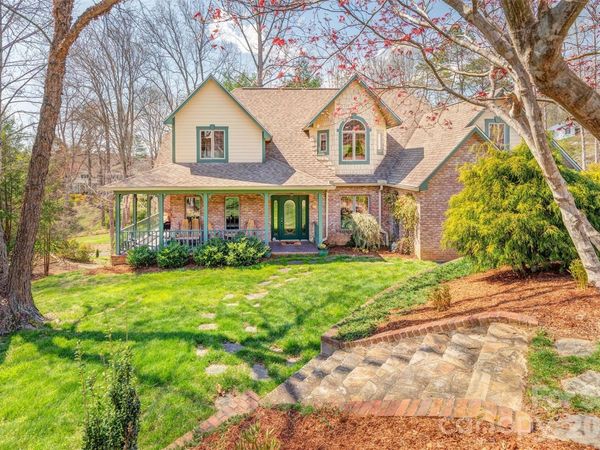 46 Valley Drive, Weaverville, NC 28787